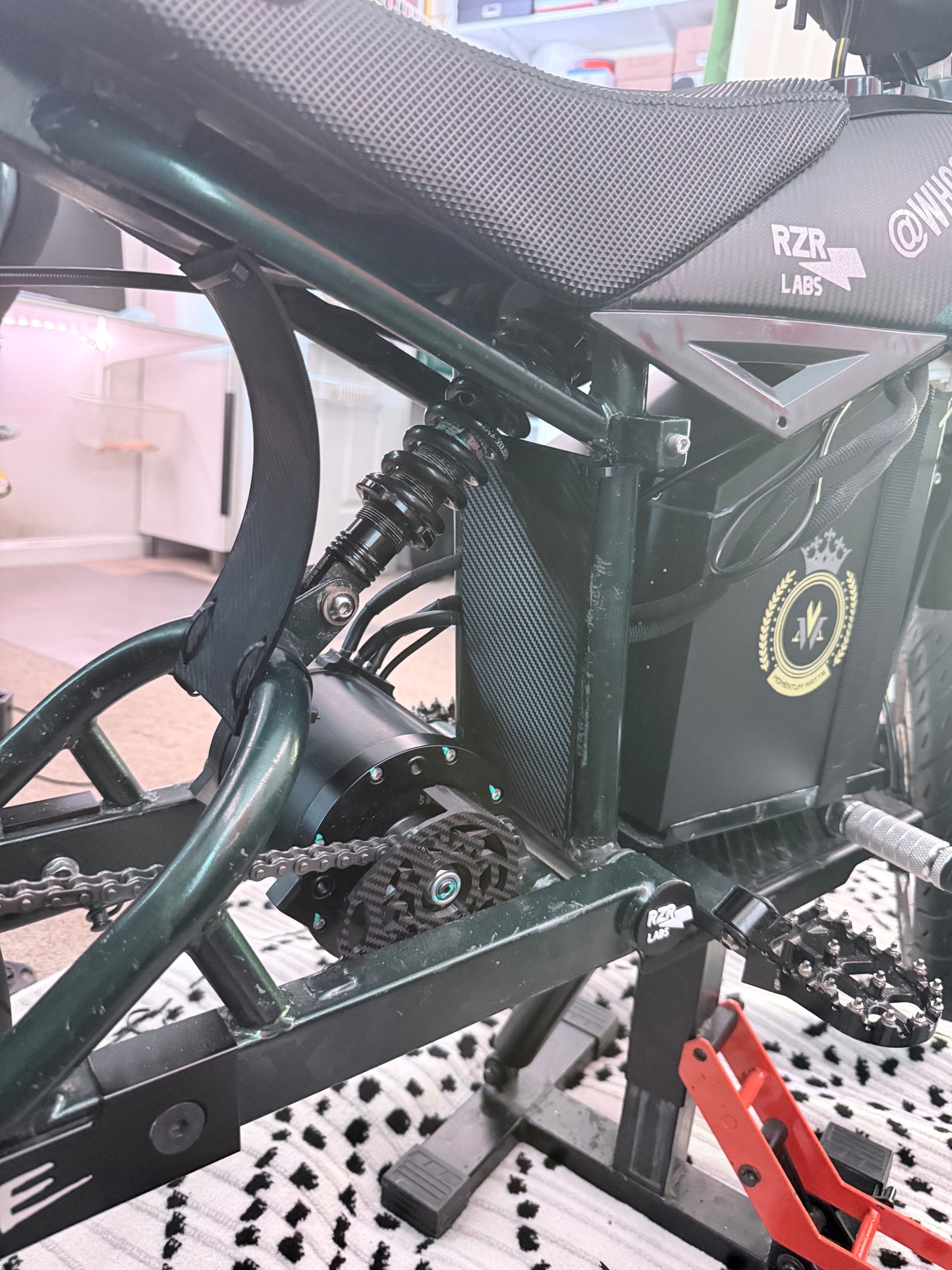 Razor MX650/500 Battery Guard-Carbon