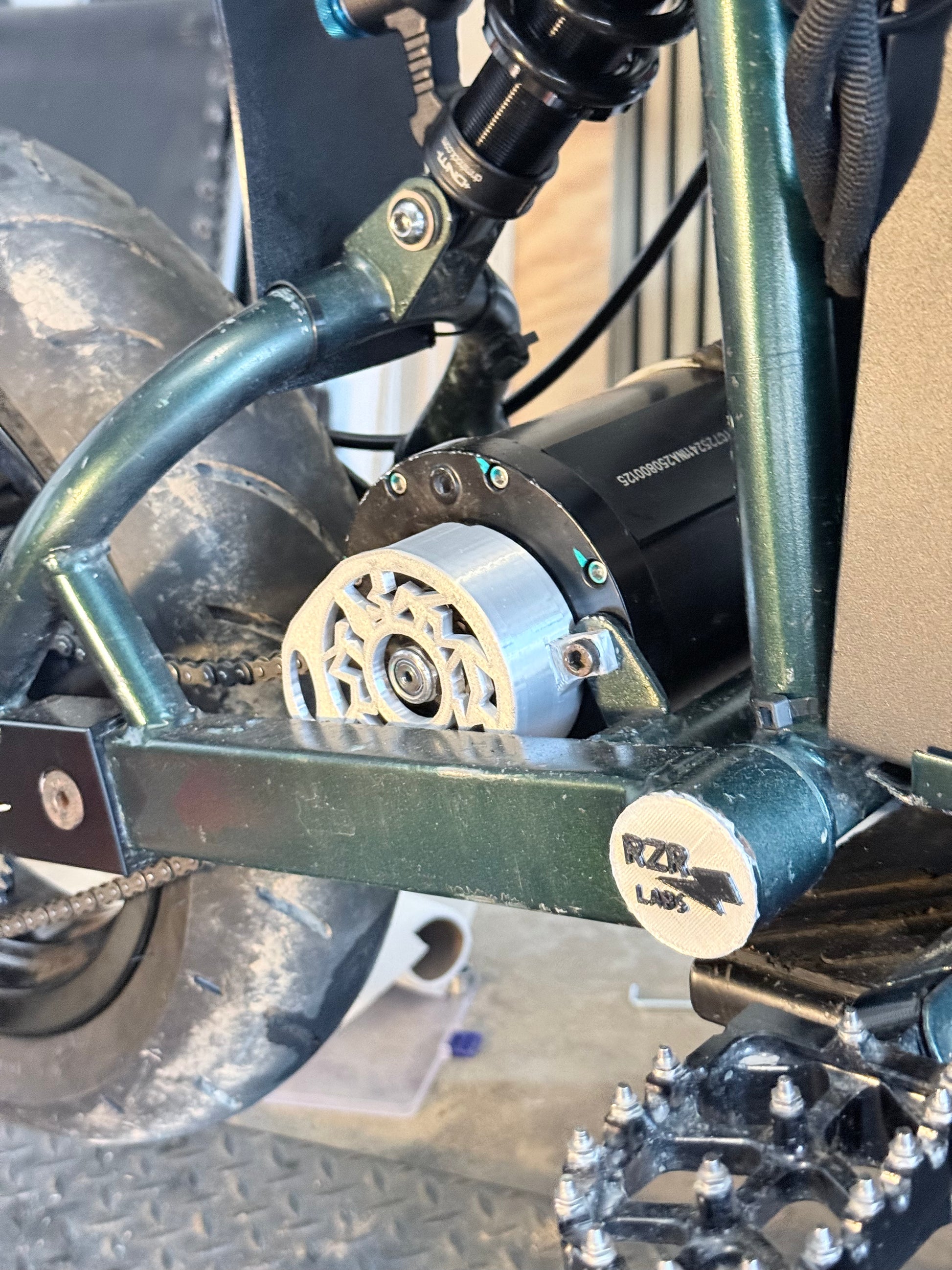 Razor Swing Arm Plugs – RZR Labs